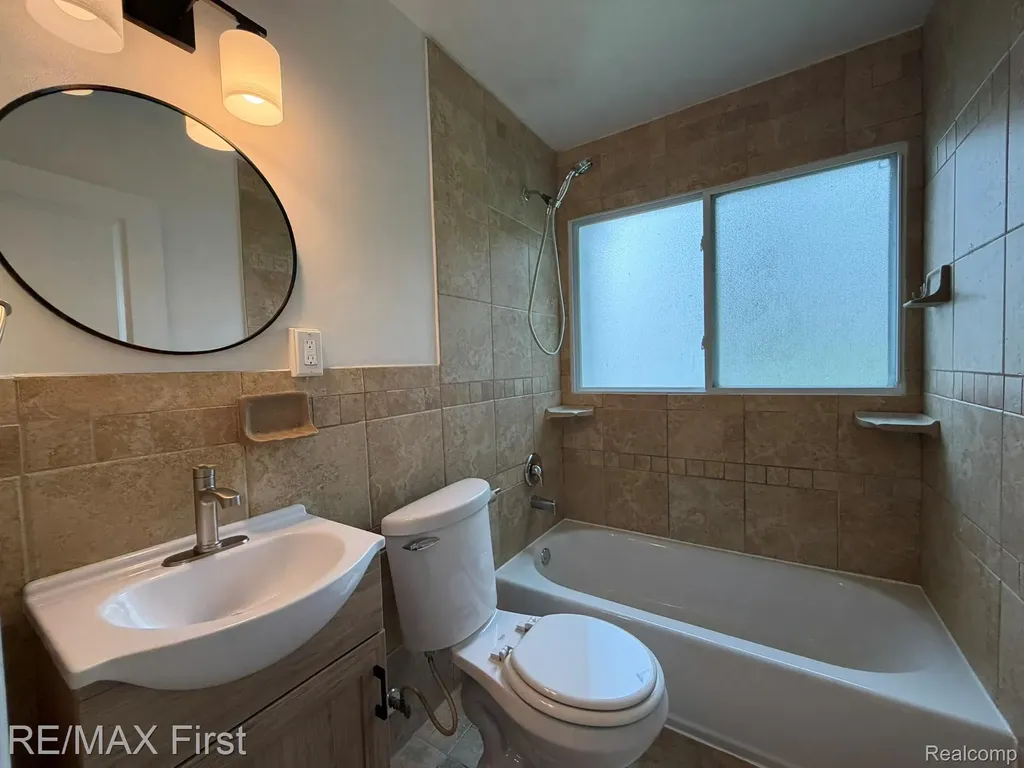 22921 Gaukler Street St. Clair Shores City MI 48080