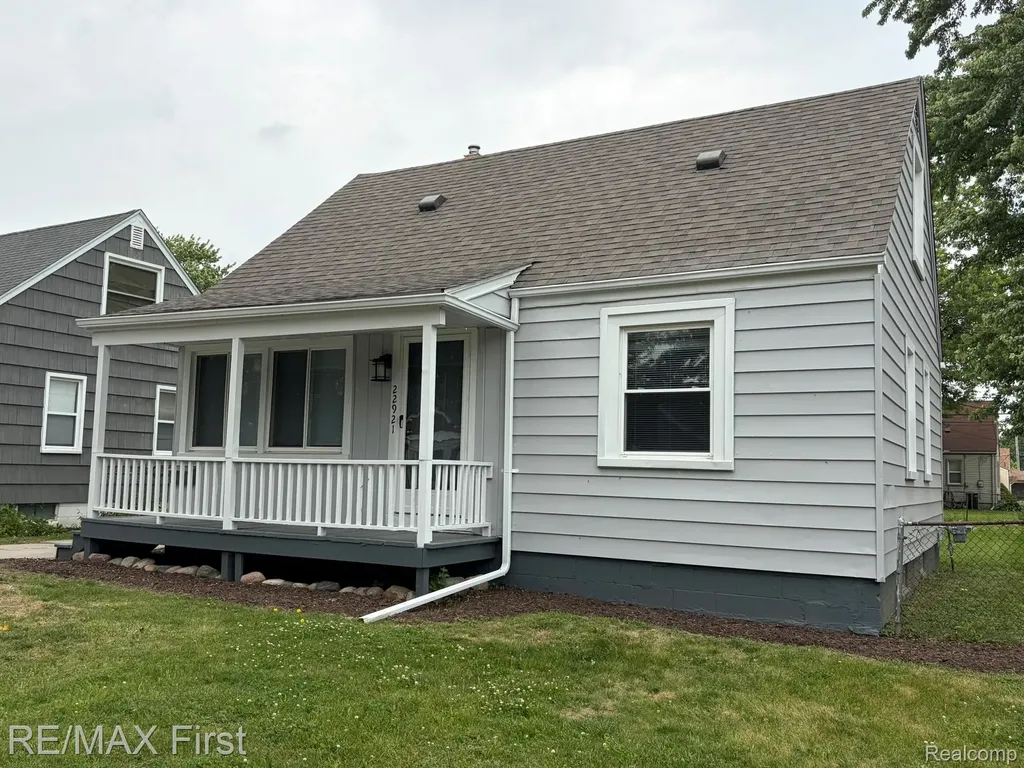 22921 Gaukler Street St. Clair Shores City MI 48080