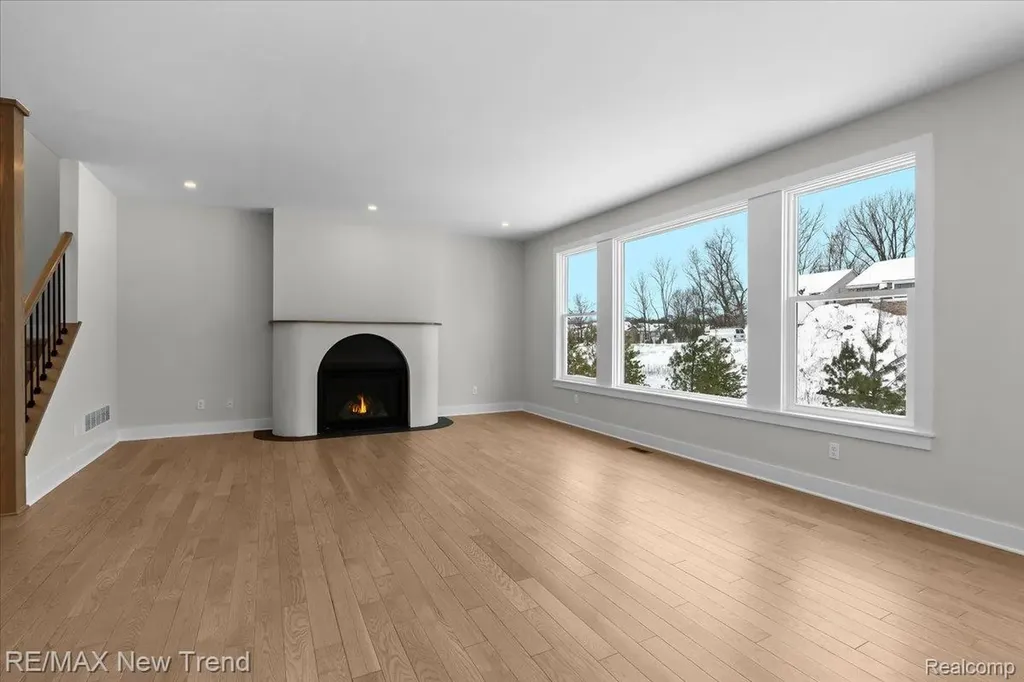 203 Mountain View Lane Milford Village MI 48381