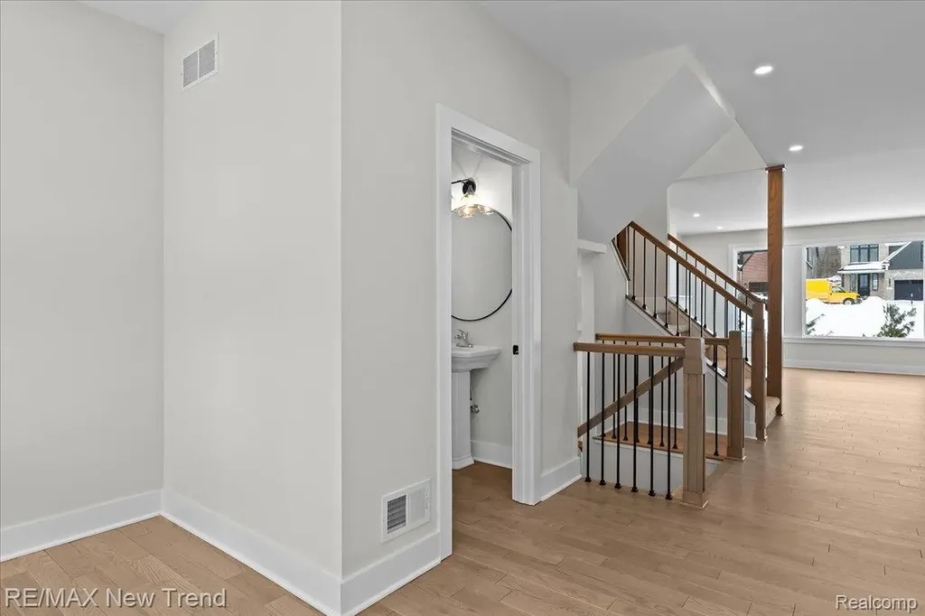203 Mountain View Lane Milford Village MI 48381