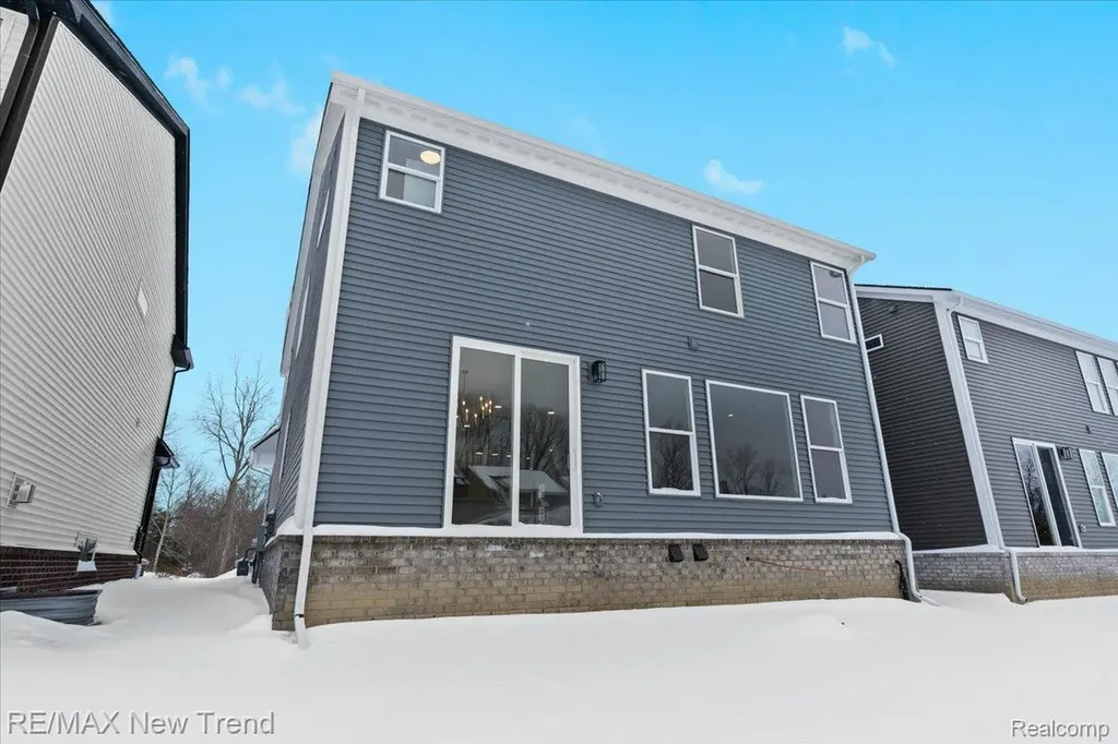 203 Mountain View Lane Milford Village MI 48381