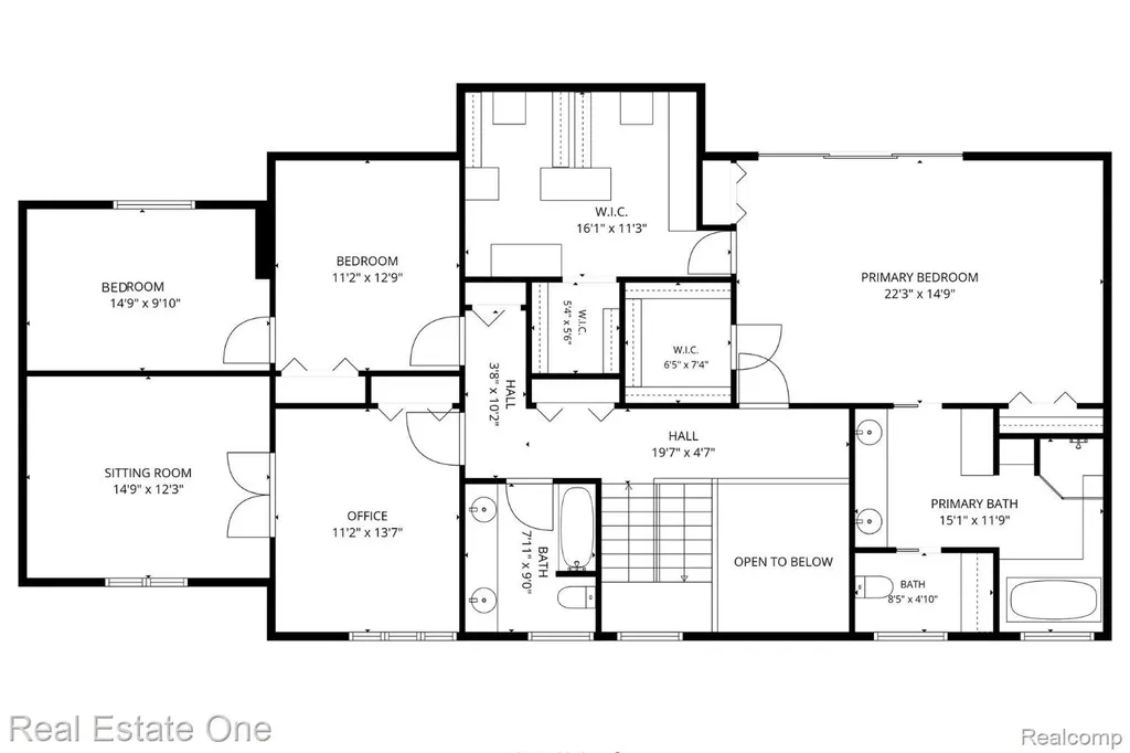 2250 Bloomfield Woods Court West Bloomfield Charter Township MI 48323