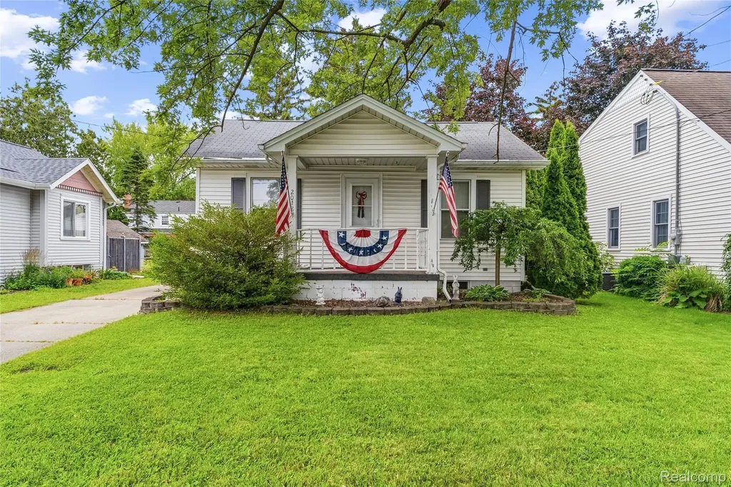 2018 Kollen Street Saginaw City MI 48602