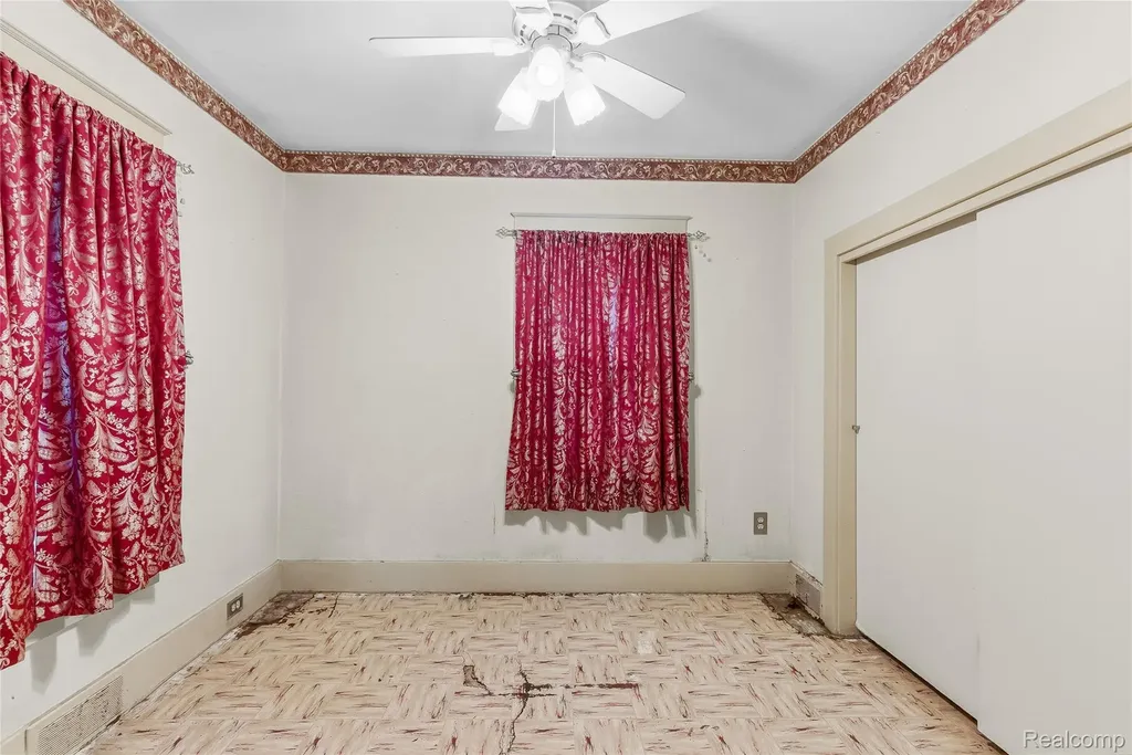 2018 Kollen Street Saginaw City MI 48602