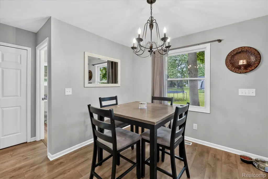 9115 Maplewood Drive White Lake Charter Township MI 48386