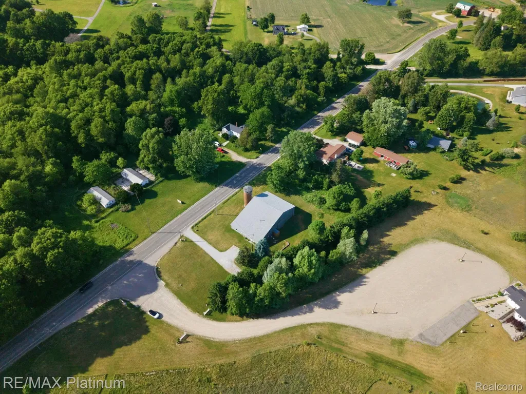15921 W M 36 Putnam Township MI 48169
