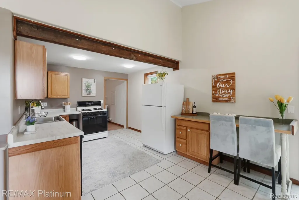 15921 W M 36 Putnam Township MI 48169