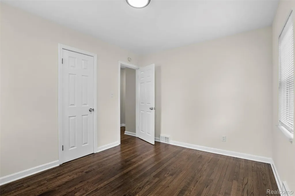 17717 Avon Avenue Detroit City MI 48219