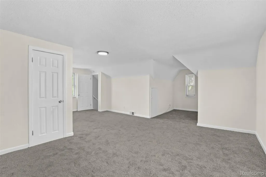 17717 Avon Avenue Detroit City MI 48219