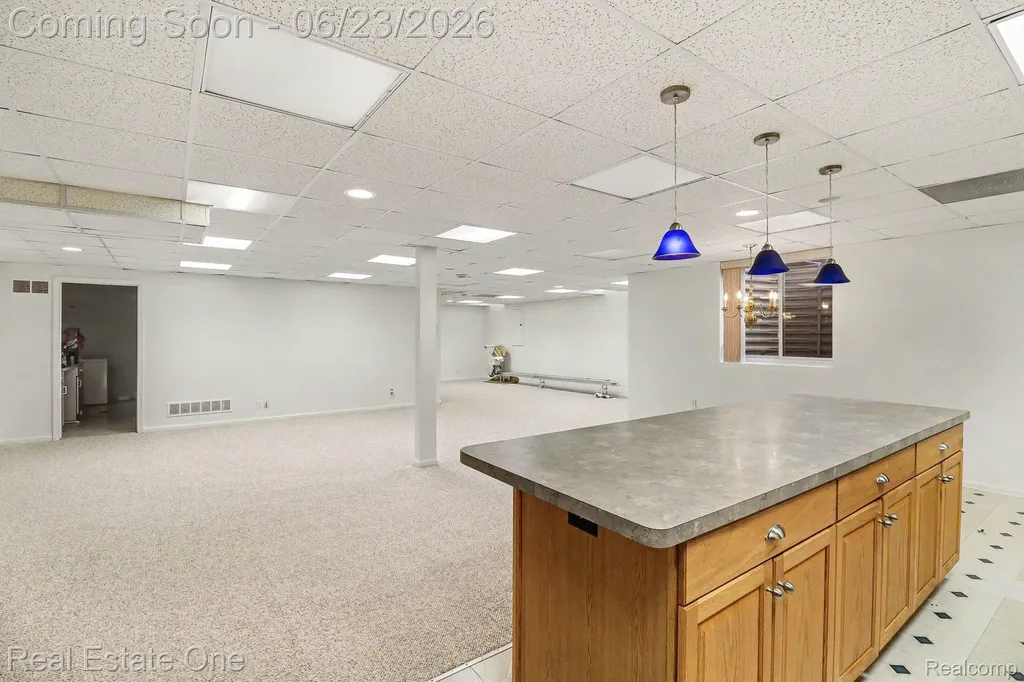 2106 Cattail Circle Rochester Hills City MI 48309