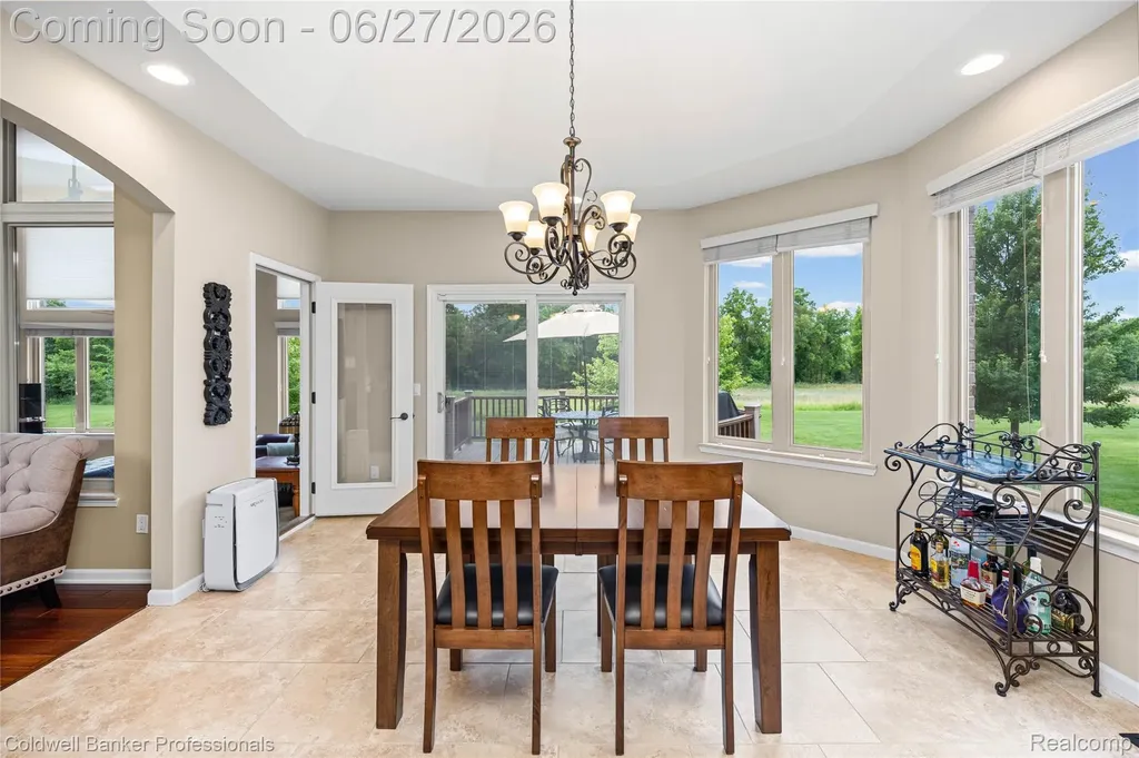 16238 Via Mera Macomb Township MI 48042