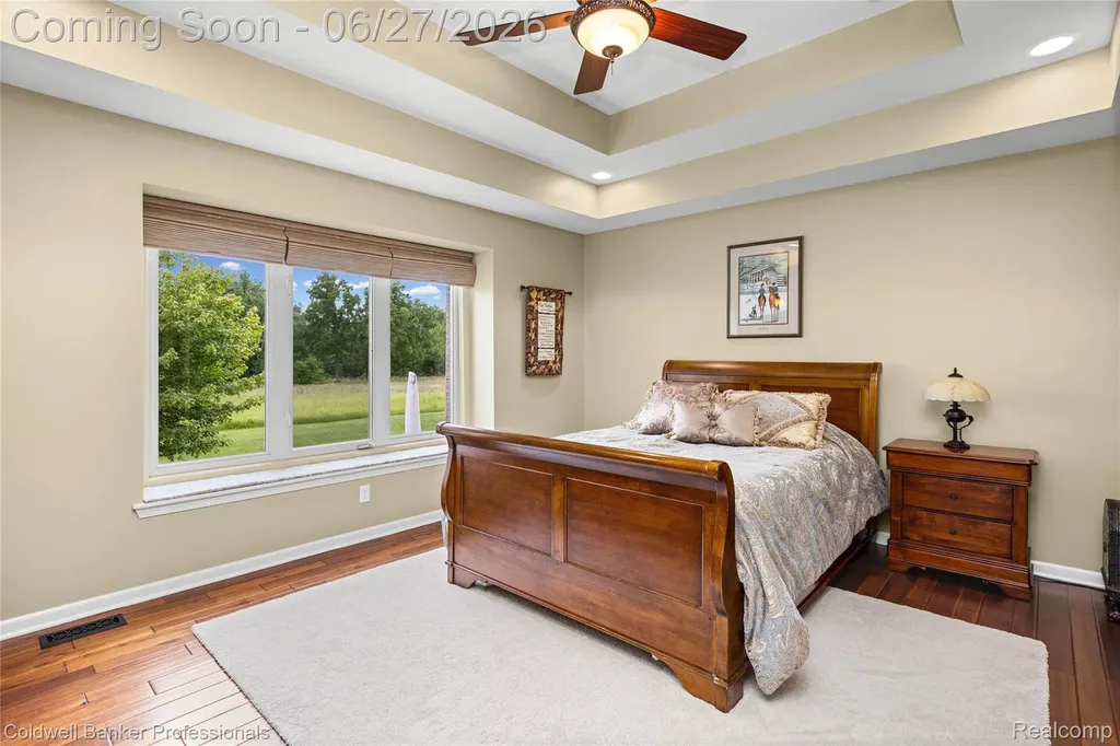 16238 Via Mera Macomb Township MI 48042