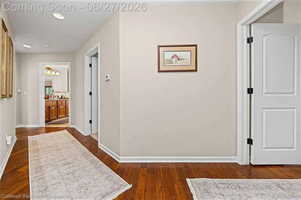 16238 Via Mera Macomb Township MI 48042