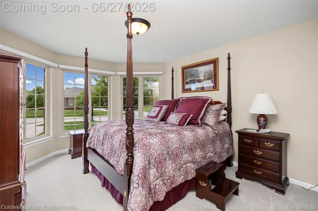 16238 Via Mera Macomb Township MI 48042