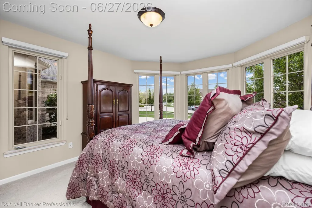 16238 Via Mera Macomb Township MI 48042