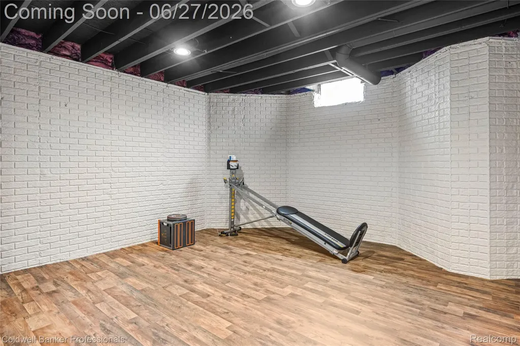 16238 Via Mera Macomb Township MI 48042