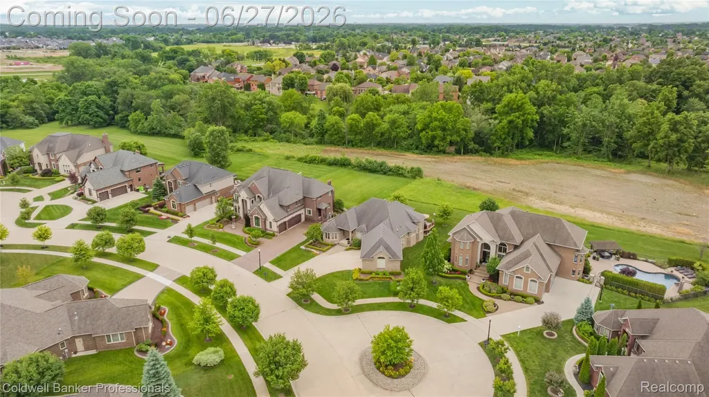 16238 Via Mera Macomb Township MI 48042