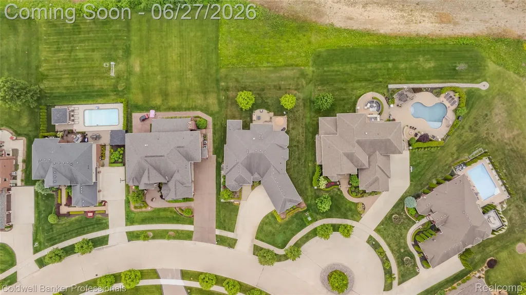 16238 Via Mera Macomb Township MI 48042