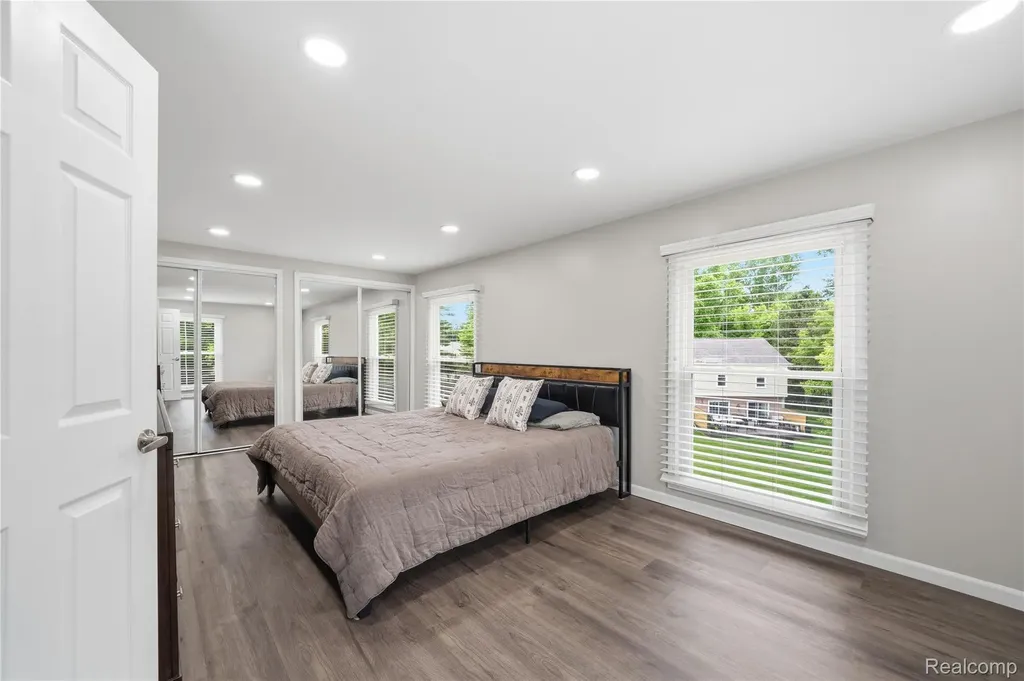 1319 Wagon Wheel Lane Rochester Hills City MI 48306