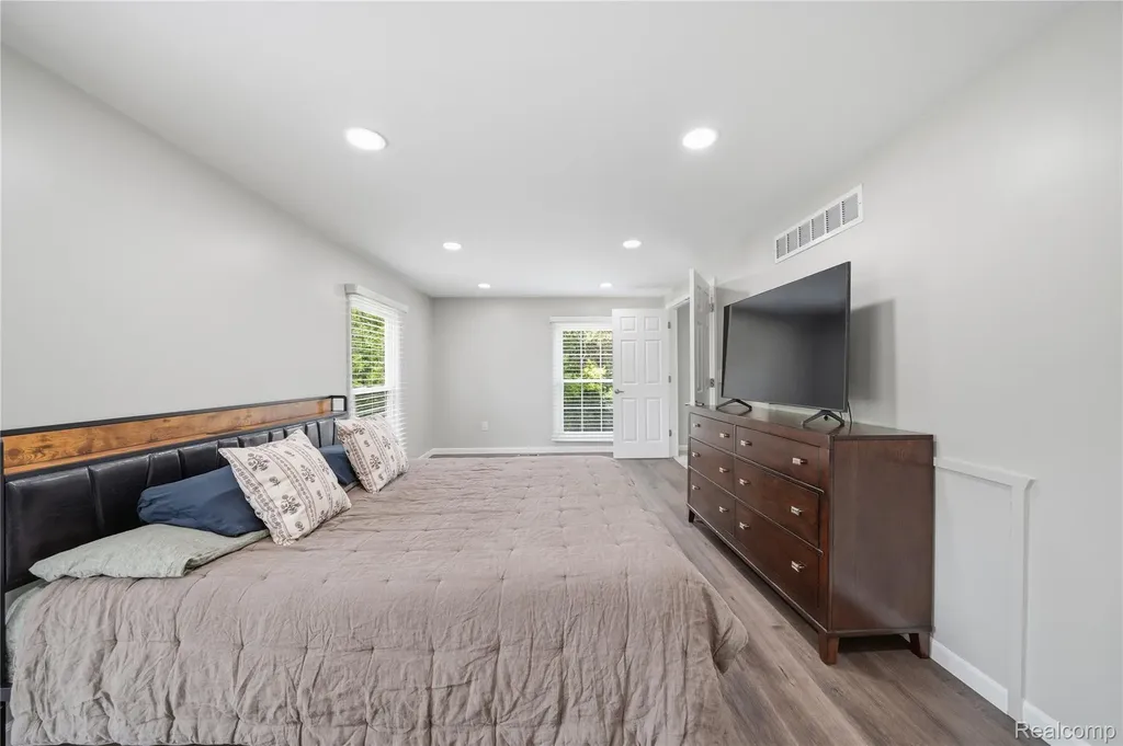 1319 Wagon Wheel Lane Rochester Hills City MI 48306