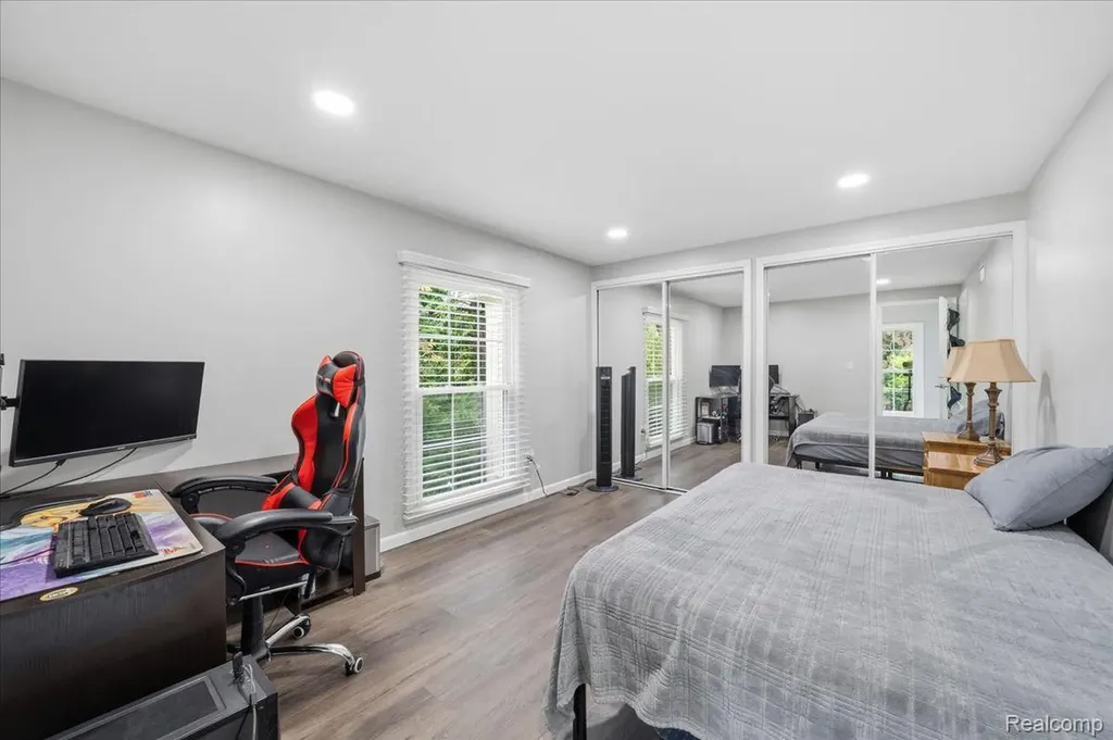 1319 Wagon Wheel Lane Rochester Hills City MI 48306