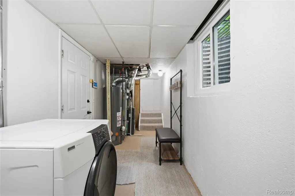 1319 Wagon Wheel Lane Rochester Hills City MI 48306