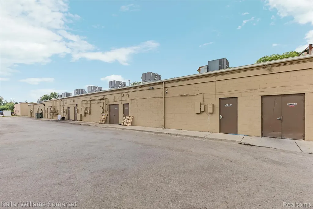 36886 Ryan Road Macomb Township MI 48310