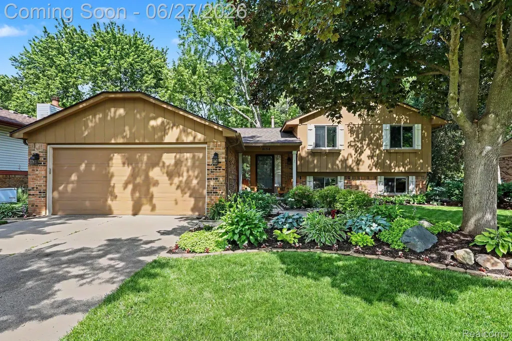 5134 Old Cove Road Independence Charter Township MI 48346