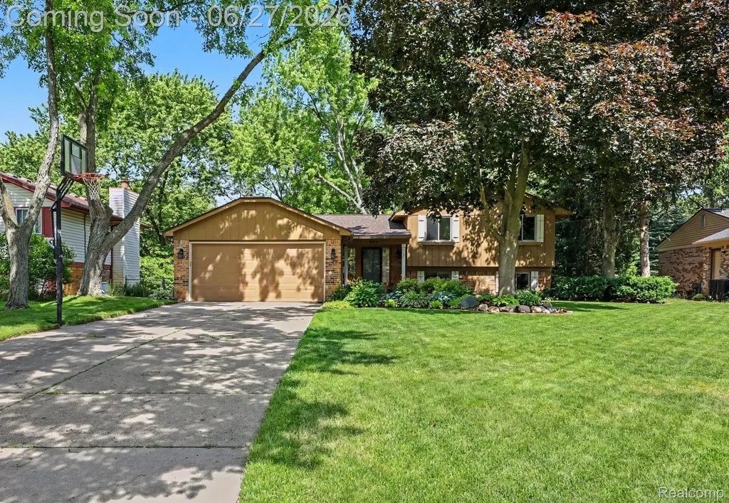 5134 Old Cove Road Independence Charter Township MI 48346