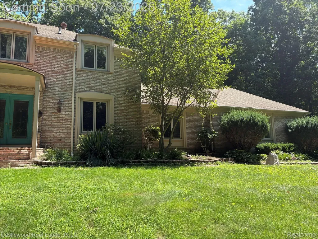 4100 Stockemer White Lake Charter Township MI 48383