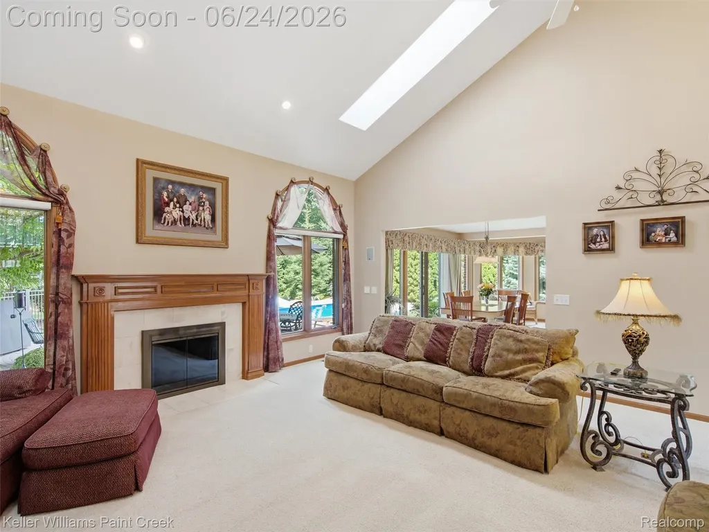 14863 Towering Oaks Drive Shelby Charter Township MI 48315
