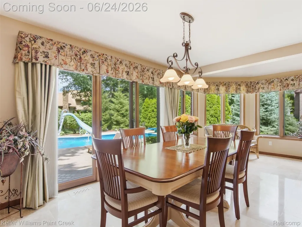 14863 Towering Oaks Drive Shelby Charter Township MI 48315