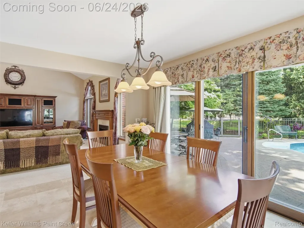 14863 Towering Oaks Drive Shelby Charter Township MI 48315