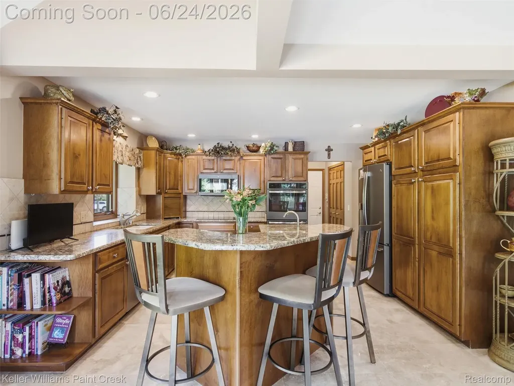 14863 Towering Oaks Drive Shelby Charter Township MI 48315