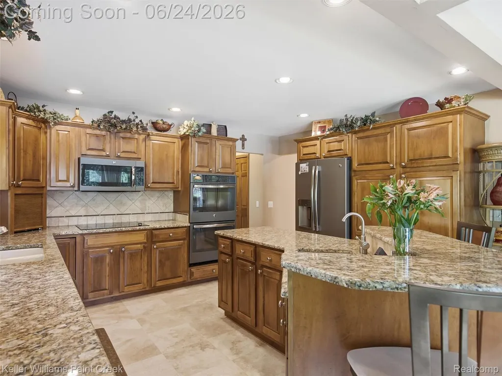 14863 Towering Oaks Drive Shelby Charter Township MI 48315