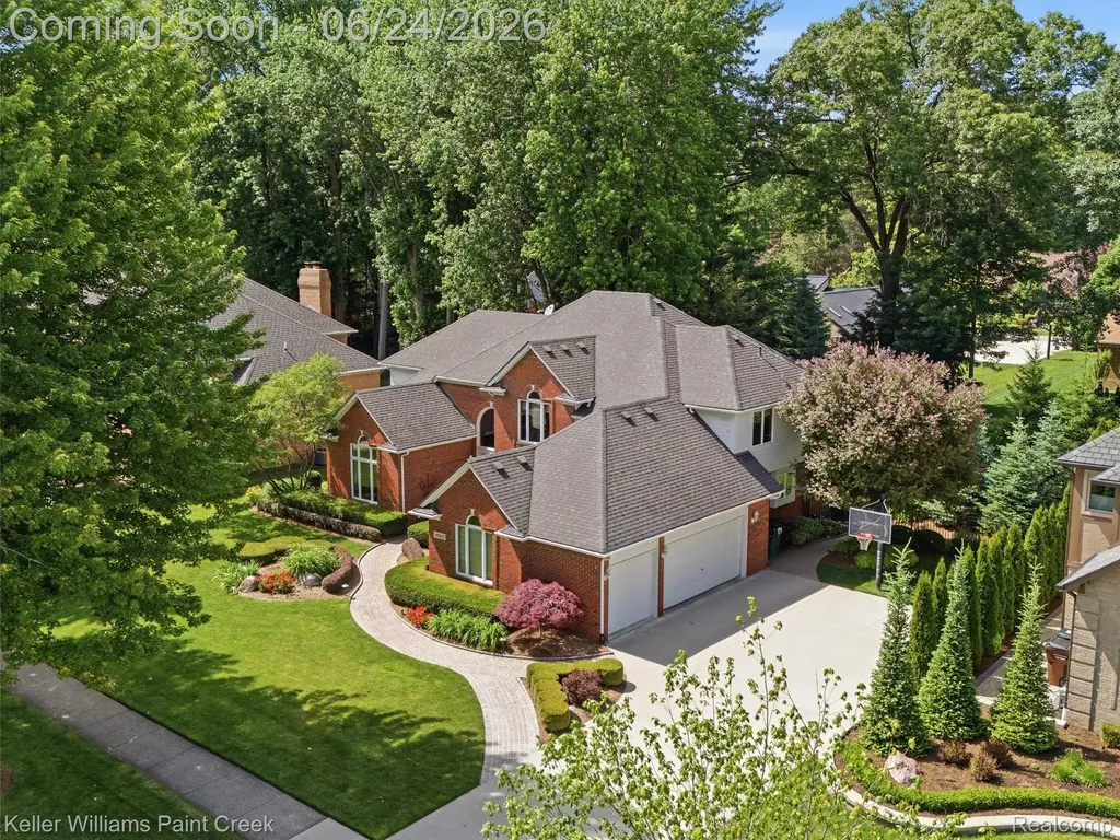 14863 Towering Oaks Drive Shelby Charter Township MI 48315