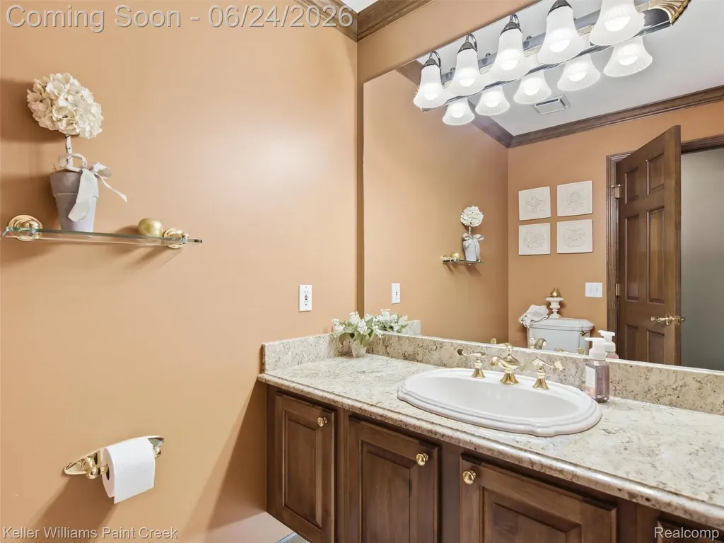 14863 Towering Oaks Drive Shelby Charter Township MI 48315
