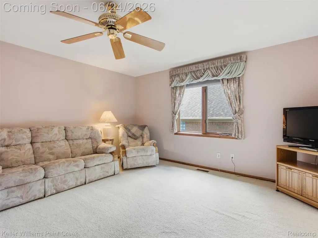 14863 Towering Oaks Drive Shelby Charter Township MI 48315