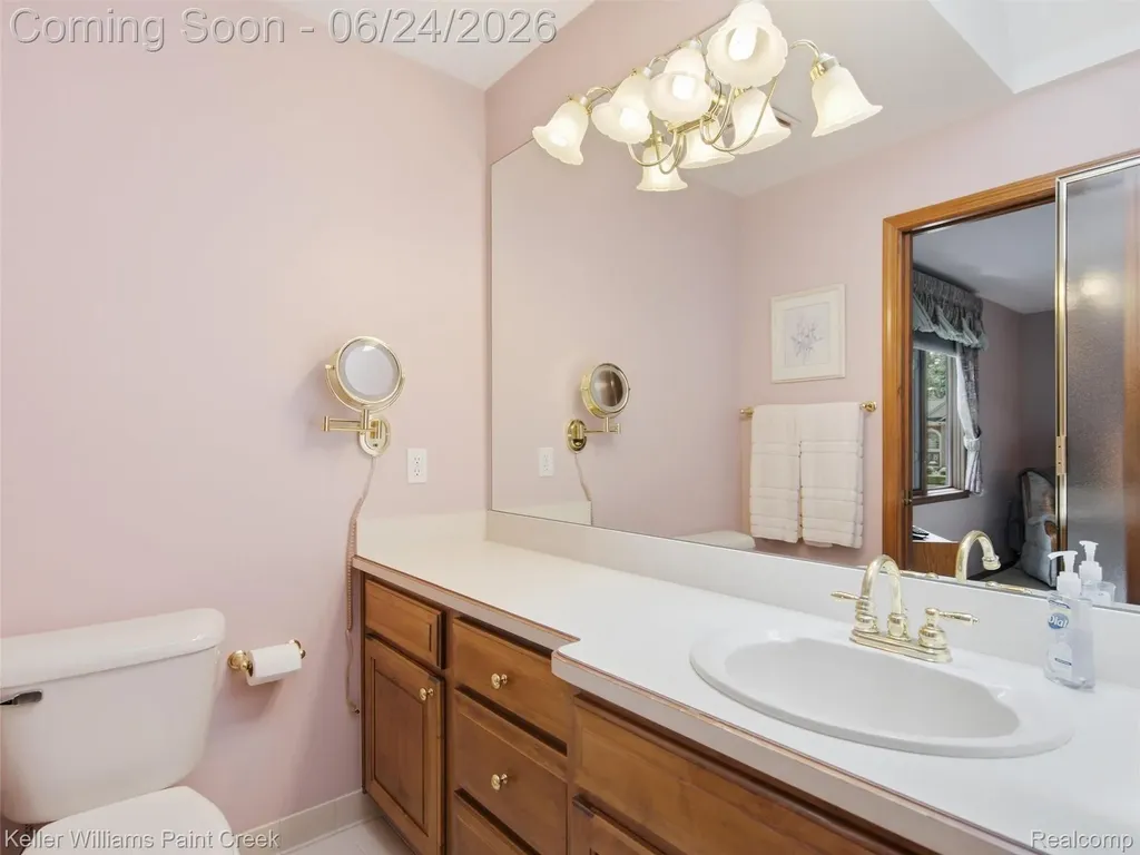 14863 Towering Oaks Drive Shelby Charter Township MI 48315