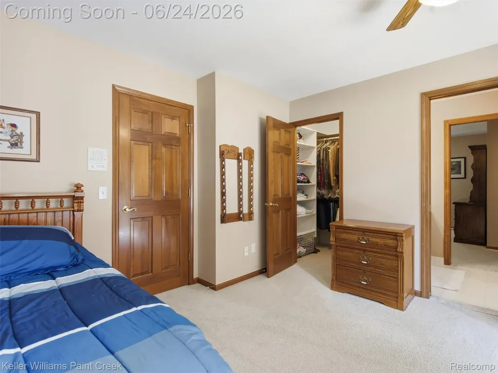 14863 Towering Oaks Drive Shelby Charter Township MI 48315