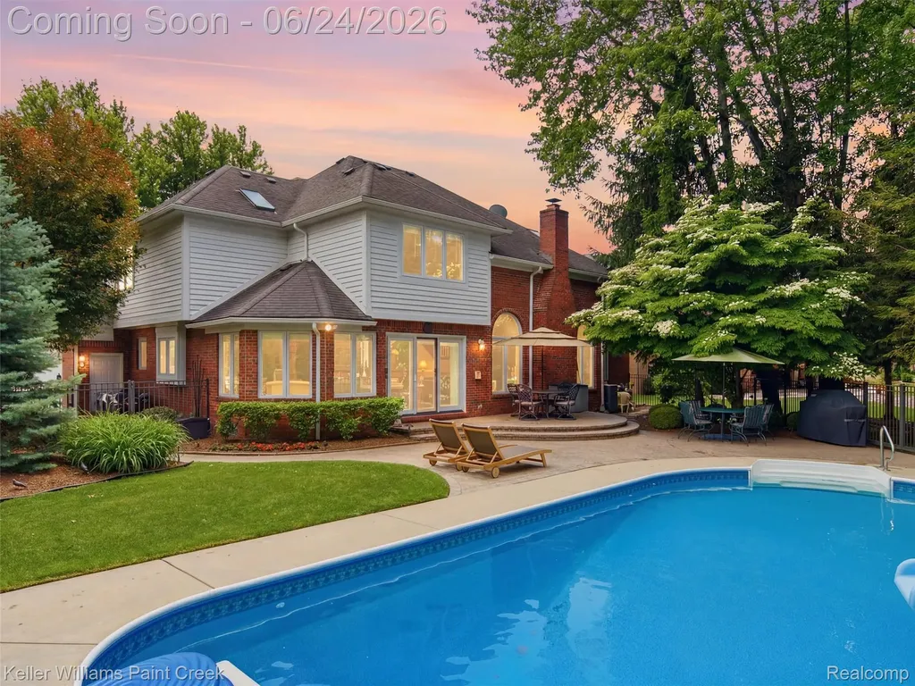 14863 Towering Oaks Drive Shelby Charter Township MI 48315