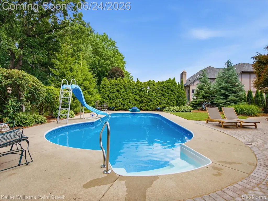 14863 Towering Oaks Drive Shelby Charter Township MI 48315