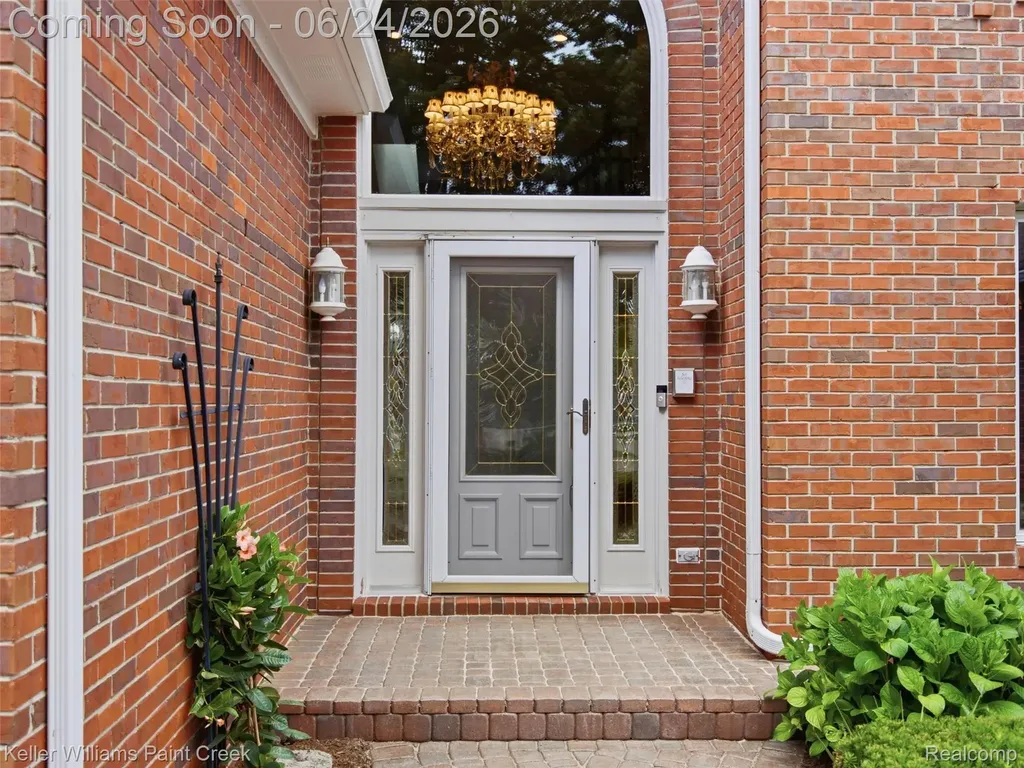 14863 Towering Oaks Drive Shelby Charter Township MI 48315