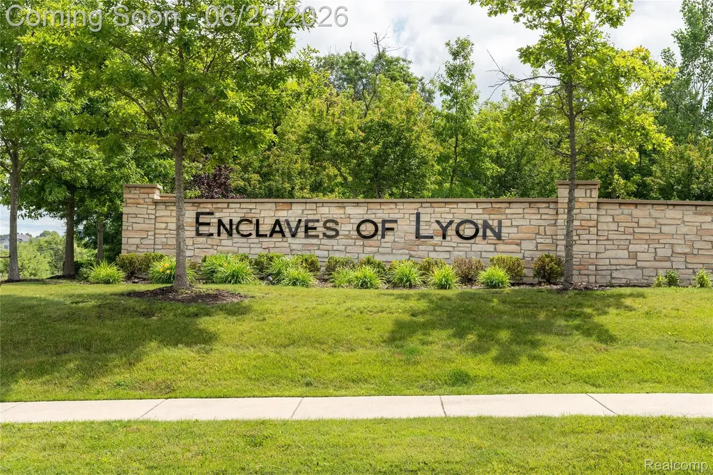 23839 Enclave Drive Lyon Charter Township MI 48178