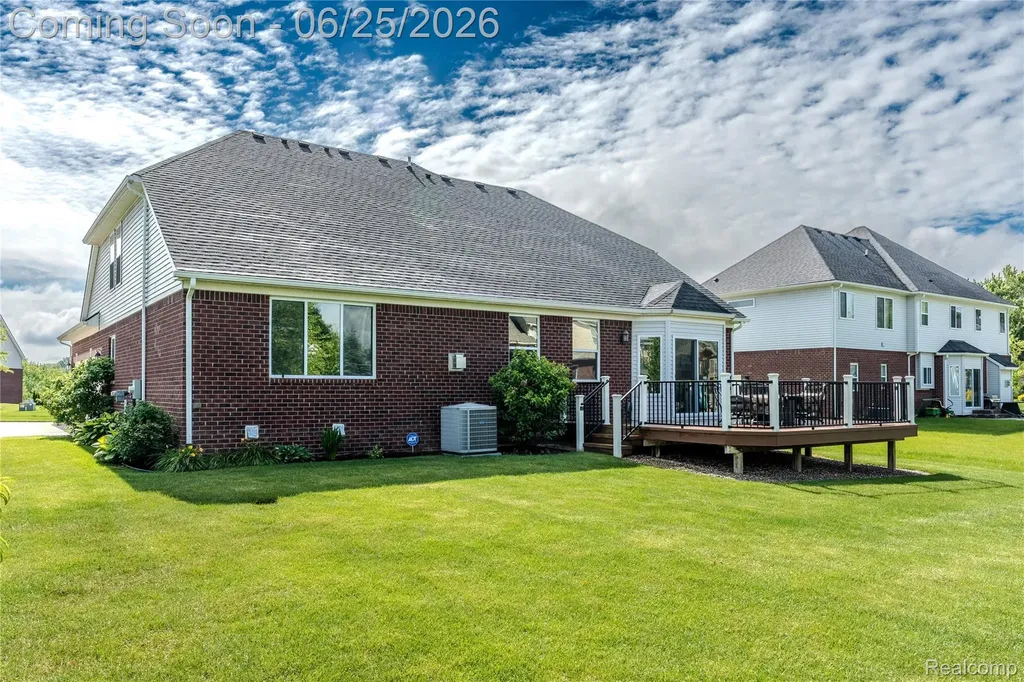 23839 Enclave Drive Lyon Charter Township MI 48178