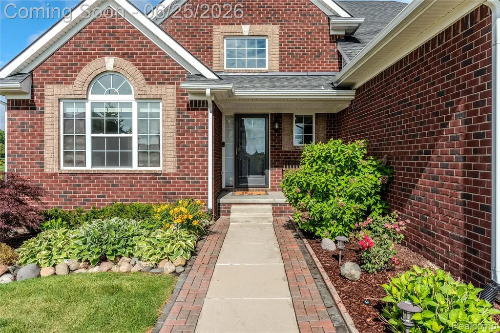 23839 Enclave Drive Lyon Charter Township MI 48178