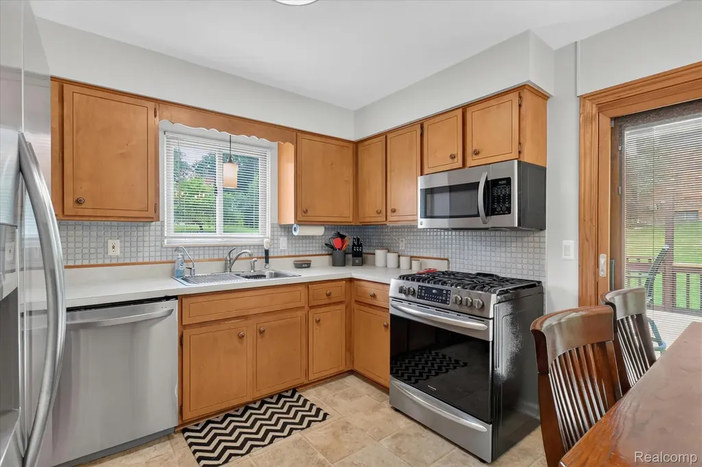 4903 Cape Town Highland Charter Township MI 48356