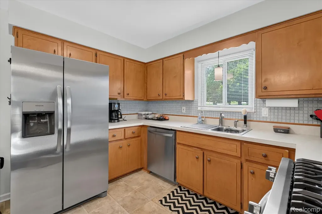 4903 Cape Town Highland Charter Township MI 48356