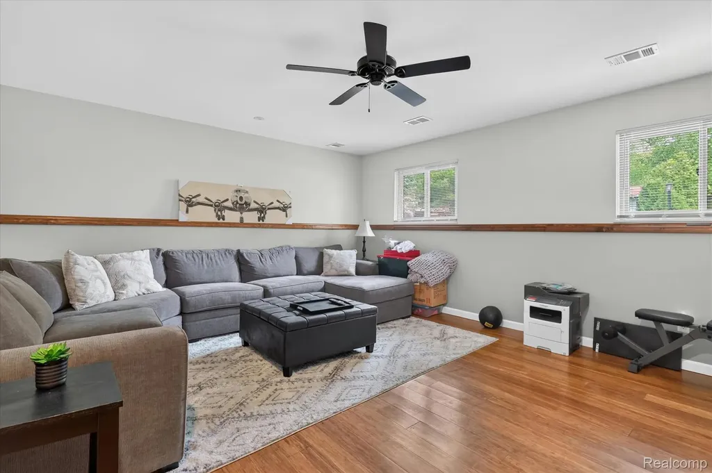 4903 Cape Town Highland Charter Township MI 48356