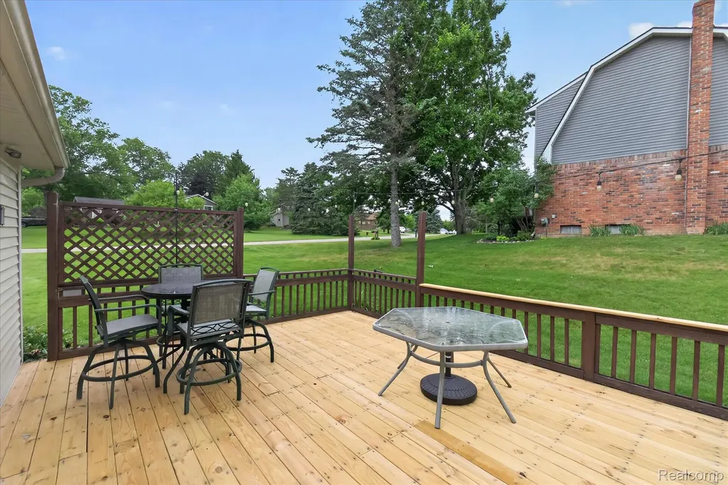 4903 Cape Town Highland Charter Township MI 48356